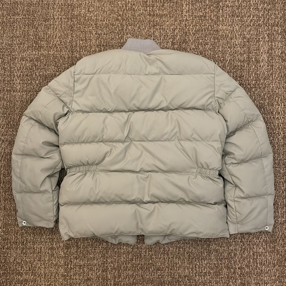 Men's Mountaineer Beige Puffer Jacket - Picture 8 of 16